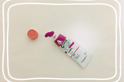 マゼンタ